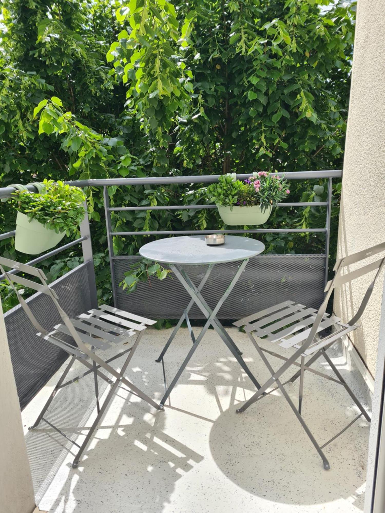 Studio Avec Terrasse Et Place De Parking Toulouse Exteriör bild