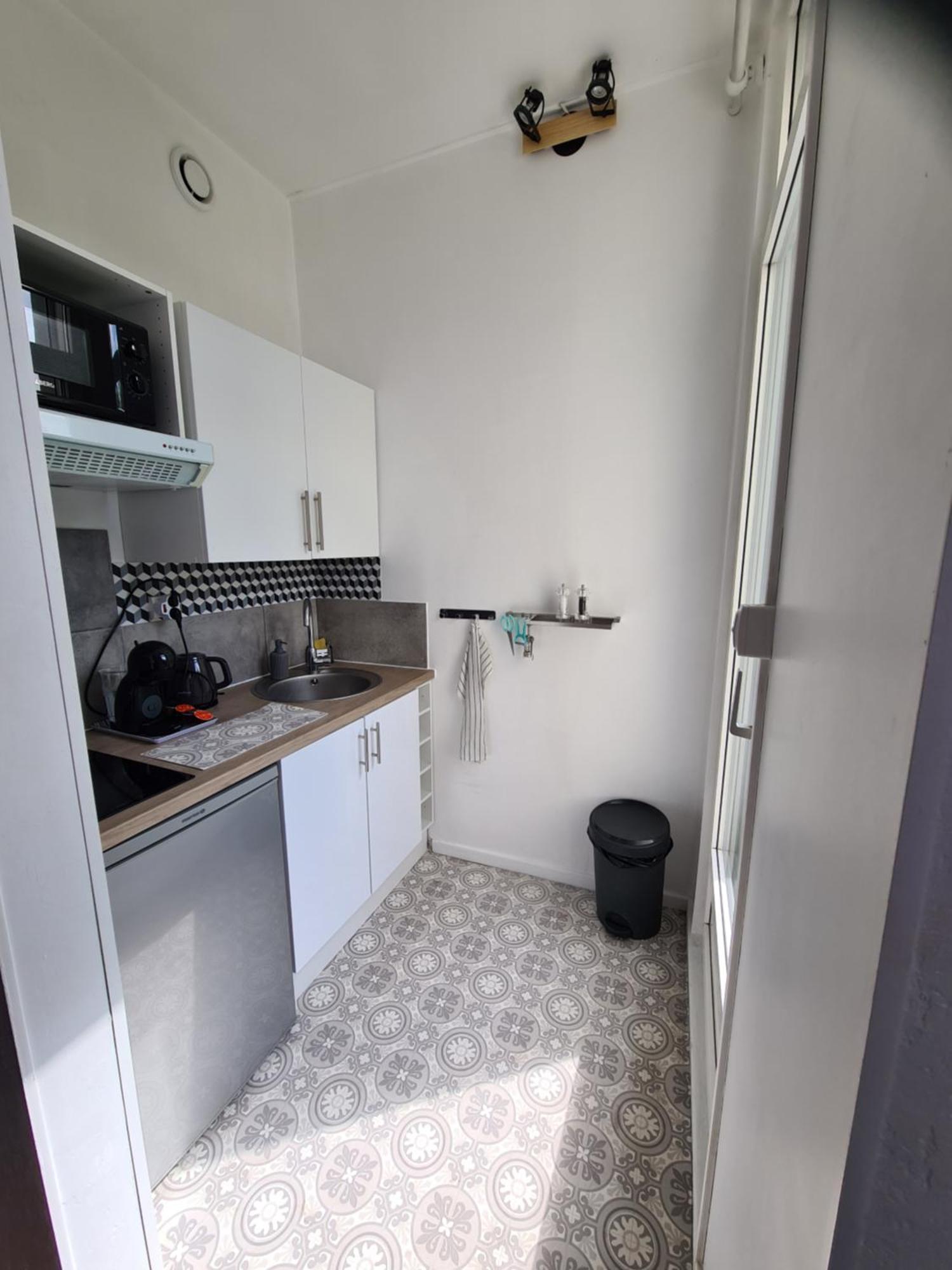 Studio Avec Terrasse Et Place De Parking Toulouse Exteriör bild